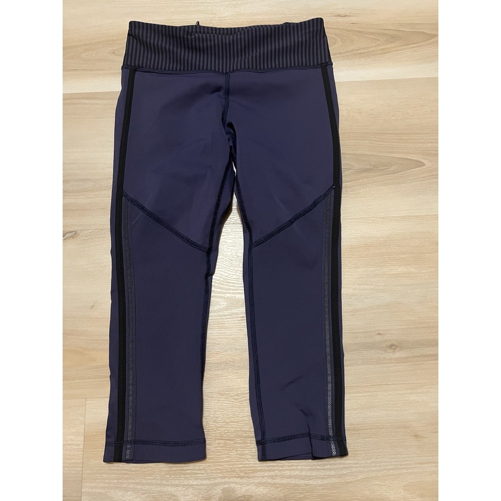 Lululemon Leggings Size‎ 4 Womens Purple Striped Waistband Race With Grace Crop